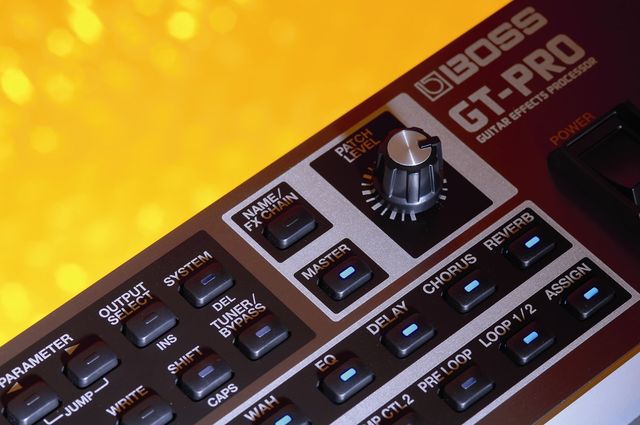blank Editing sounds can be carried out via the front panel or via software